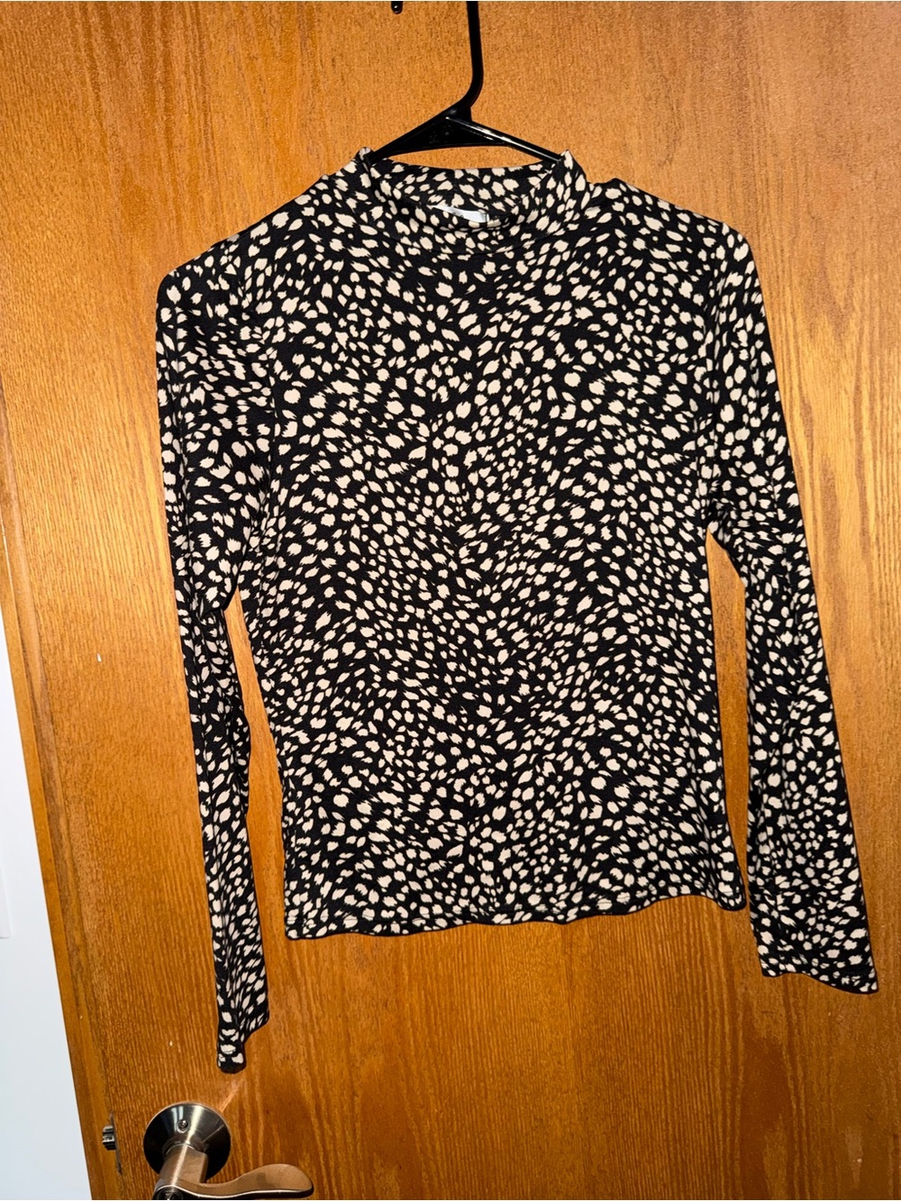 Black and Cream Long-Sleeve Mock Neck Top